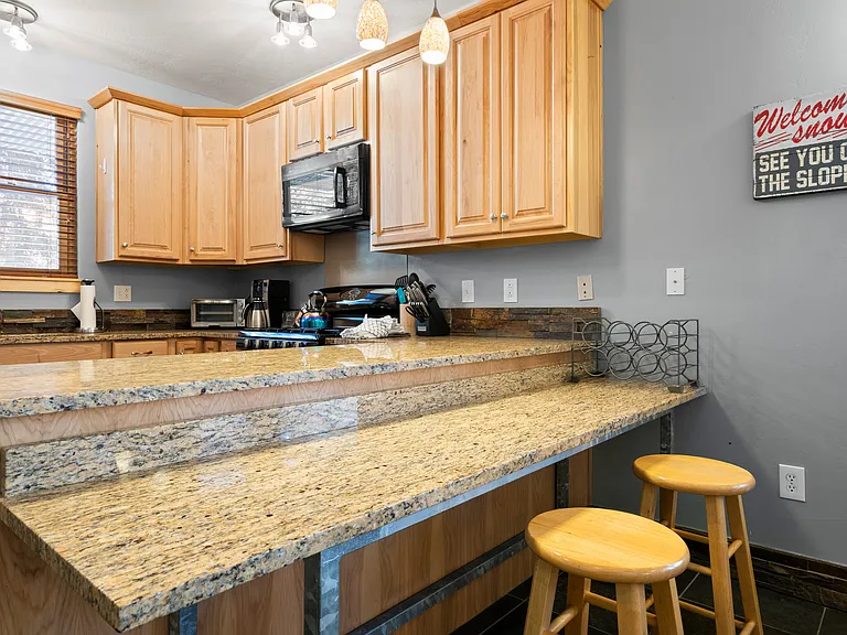 Kitchen Dining / 2 Barstools