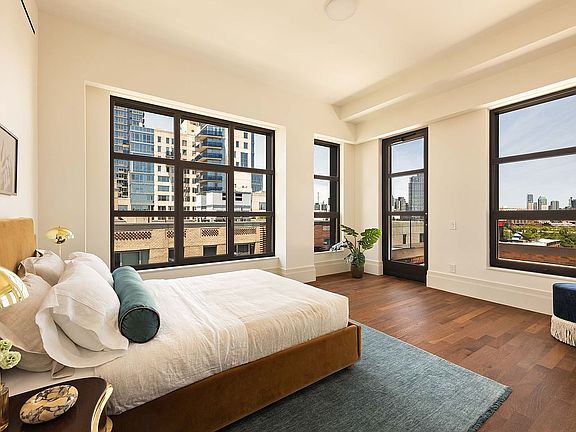 5th image of 127 Kent Ave Unit Ph1a