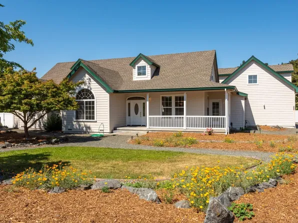 755 Quietwater, Santa Rosa, CA 95404