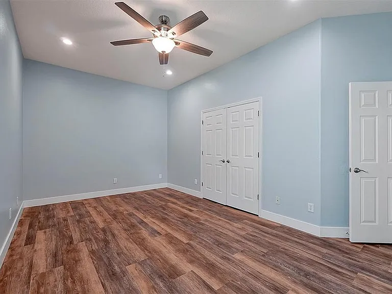 231 Lakay Pl — Photo 27