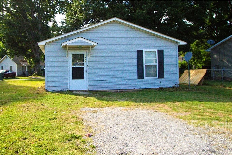 1st image of 1302 Cedar Ave