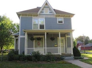 331 N 3rd St, Lindsborg, KS 67456
