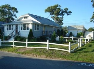 33 Circuit Ave, Wareham, MA 02571