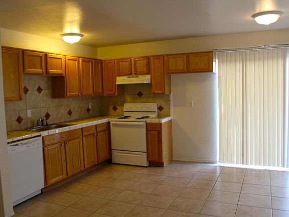3rd image of 15026 N 29th Ave