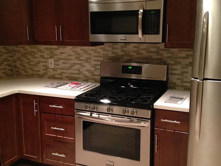 406 Utica St #1 — Photo 5