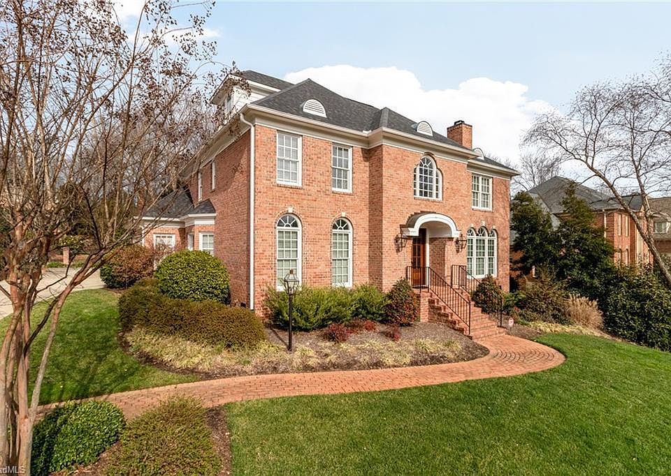 1st image of 2918 Starmount Farms Dr