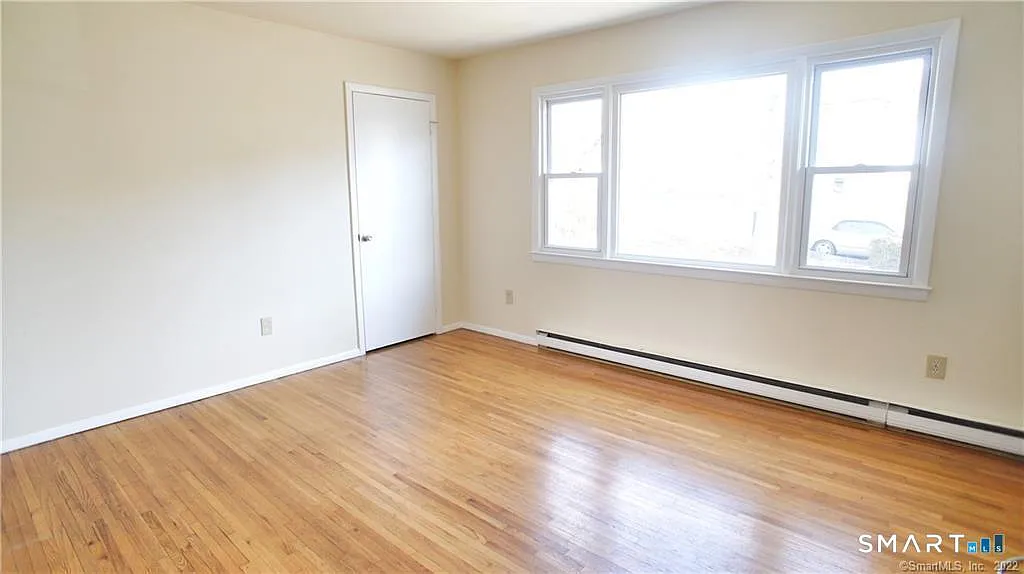 2 bed, 1.0 bath, 1000 sqft, $2,195 — Photo 1
