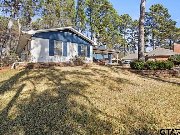 4th image of 1368 Hideaway Ln W