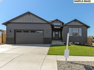 618 NE Trillium Dr #62, Estacada, OR