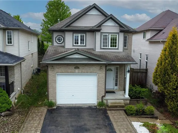863 Laurelwood Dr, Waterloo, ON N2V 2X8