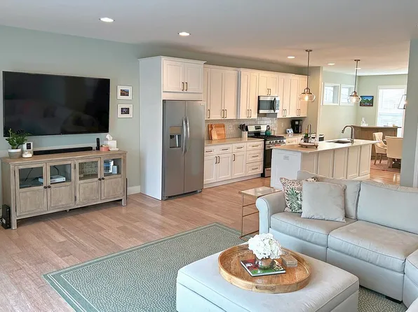 3048 Lavinia Ave, Cincinnati, OH 45208