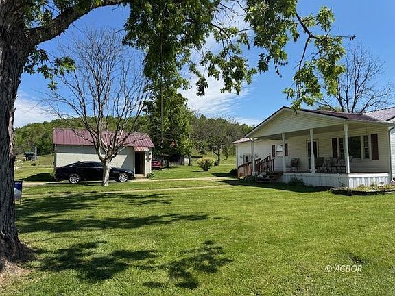 3rd image of 1849 Peters Branch Rd