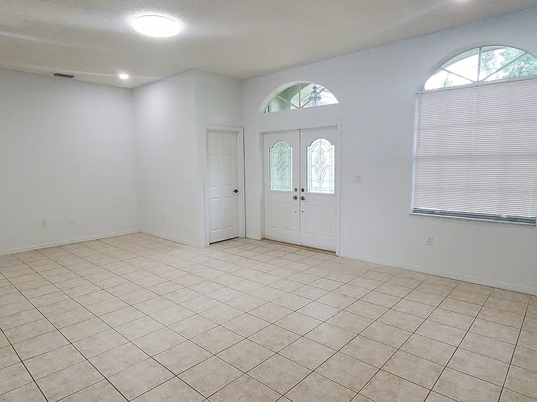 420 SE 23rd Ln — Photo 23