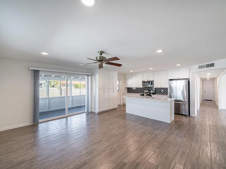 116 W Geneva Dr — Photo 12