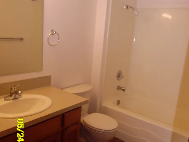 745 SE Alethea Way — Photo 7