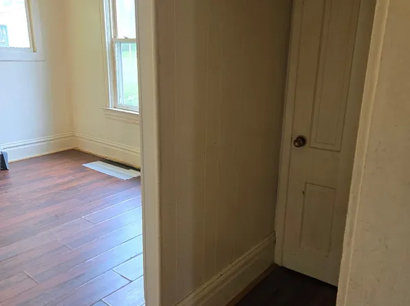 118 College St APT 1, Butler, PA 16001