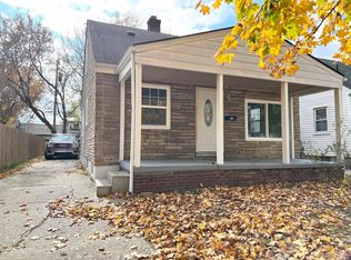 2071 McLain Ave, Lincoln Park, MI 48146