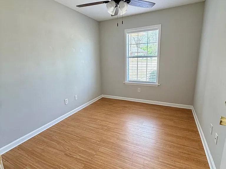199 Padgett Ct — Photo 6