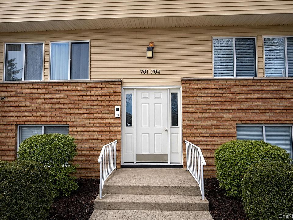 1st image of 25 College Avenue #701