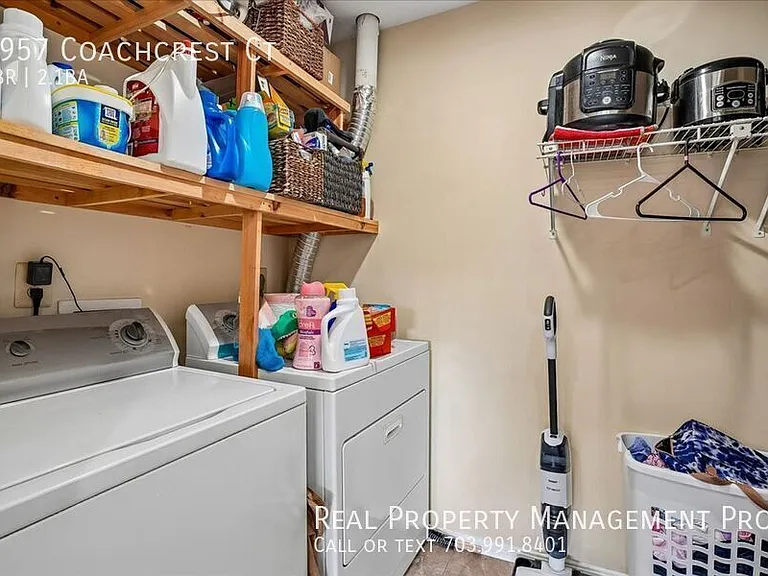 7957 Coachcrest Ct — Photo 13