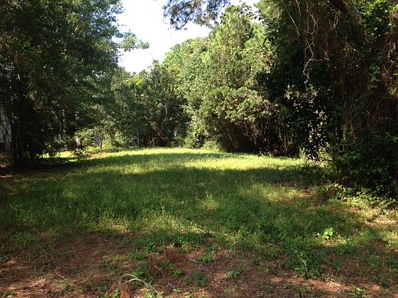 2nd image of 1115 Merchant Ln