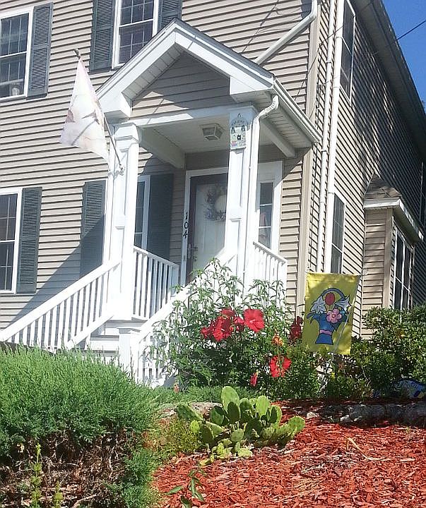 2nd image of 104 Cass St