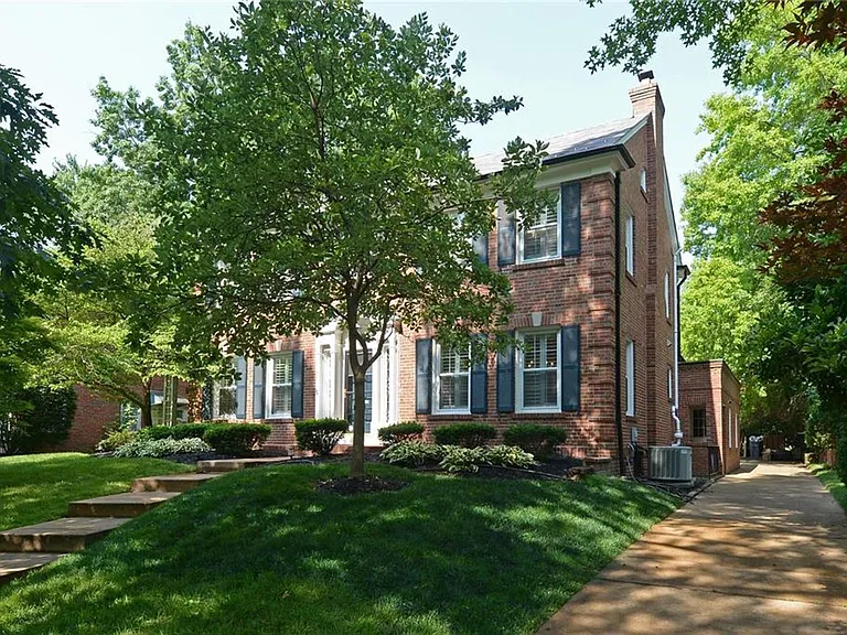 937 S Bemiston Ave — Photo 3