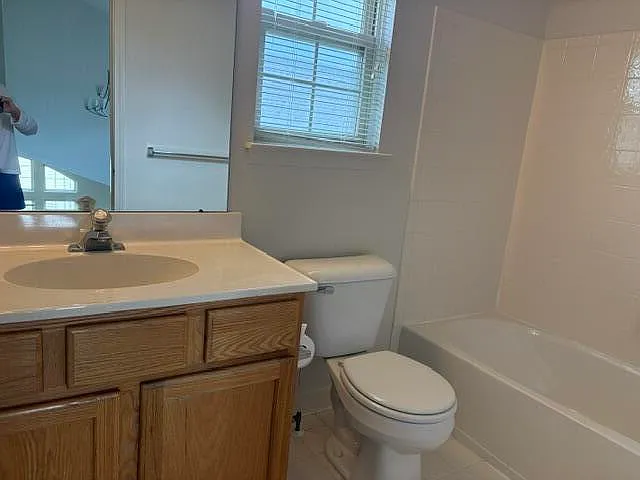 5888 Villa France Ave — Photo 14