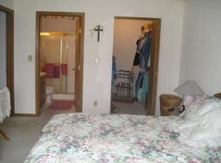 6755 Mariner Dr, Racine, WI 53406