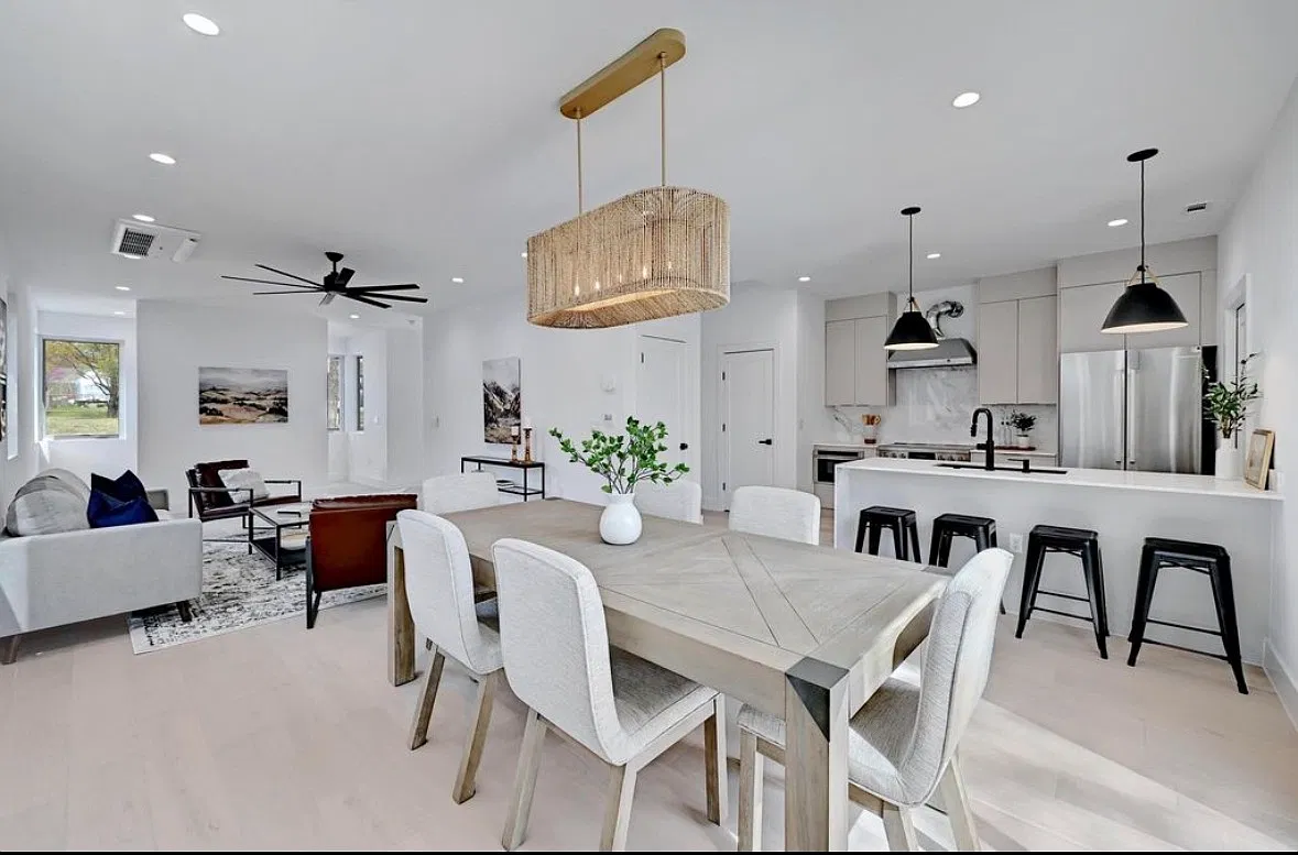 3 bed, 2.5 bath, 1970 sqft, $3,750 — Photo 2
