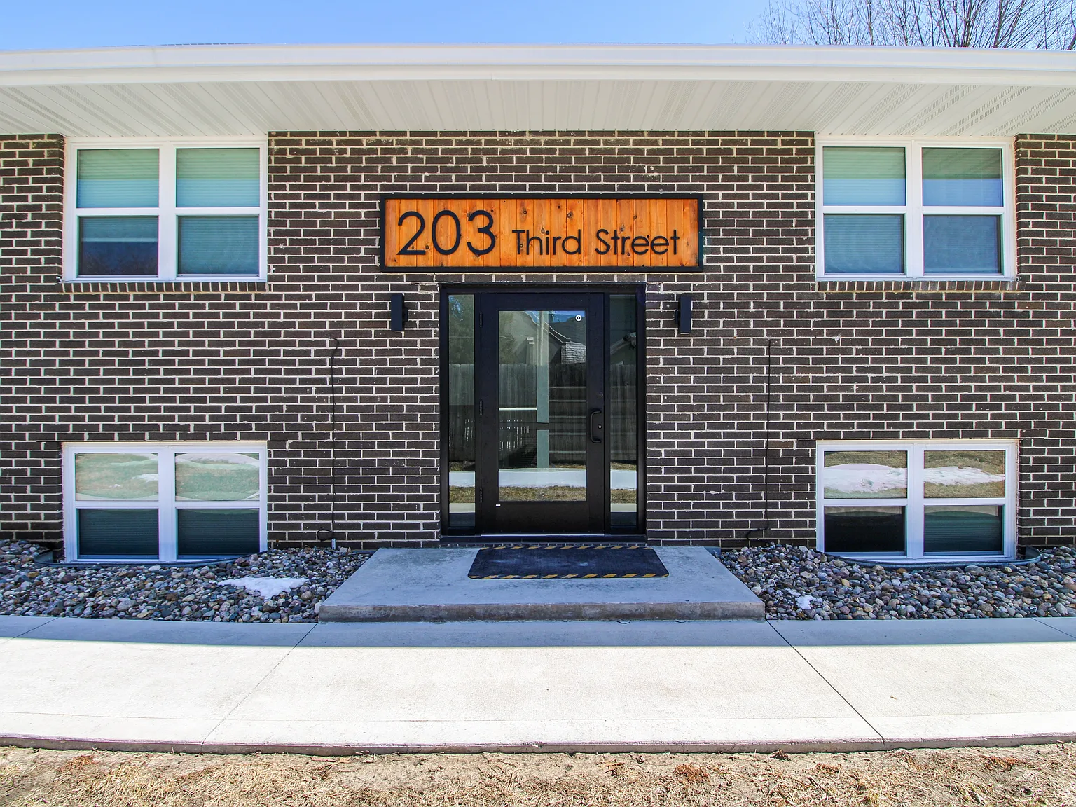 203 Third Street SE - 1A — Photo 1