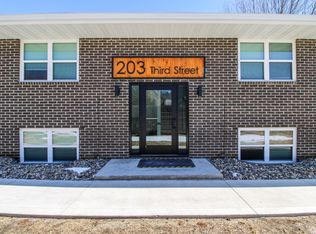 203 3rd St SE APT 1A, Altoona, IA 50009