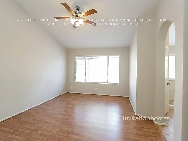 2110 N Ithica St — Photo 12