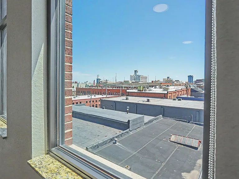 Brewery District Flats — Photo 14