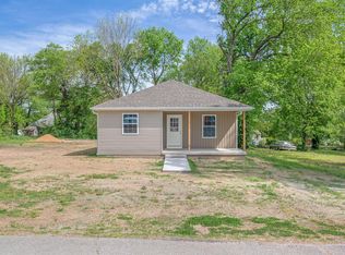 205 E Maple, Diamond, MO 64840