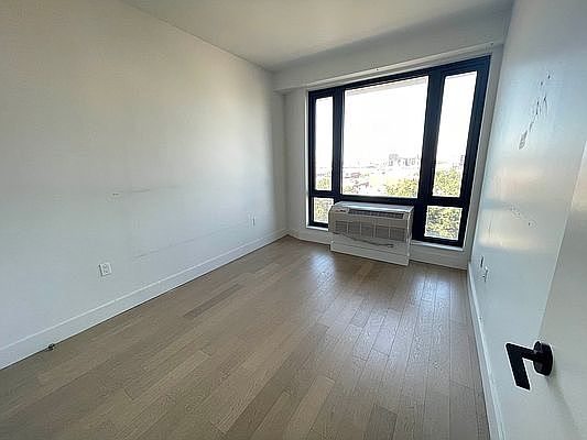 5th image of 557 4th Ave #509