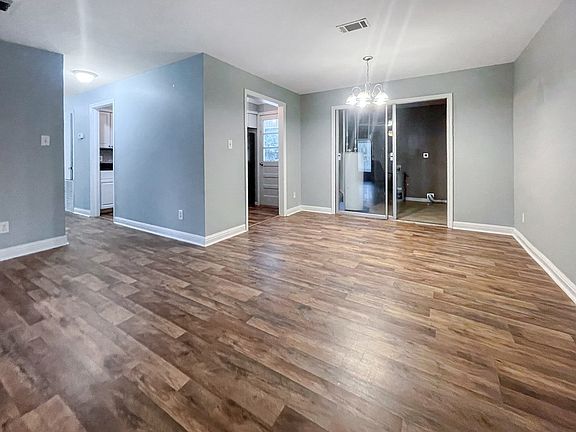5th image of 144 Creekside Dr