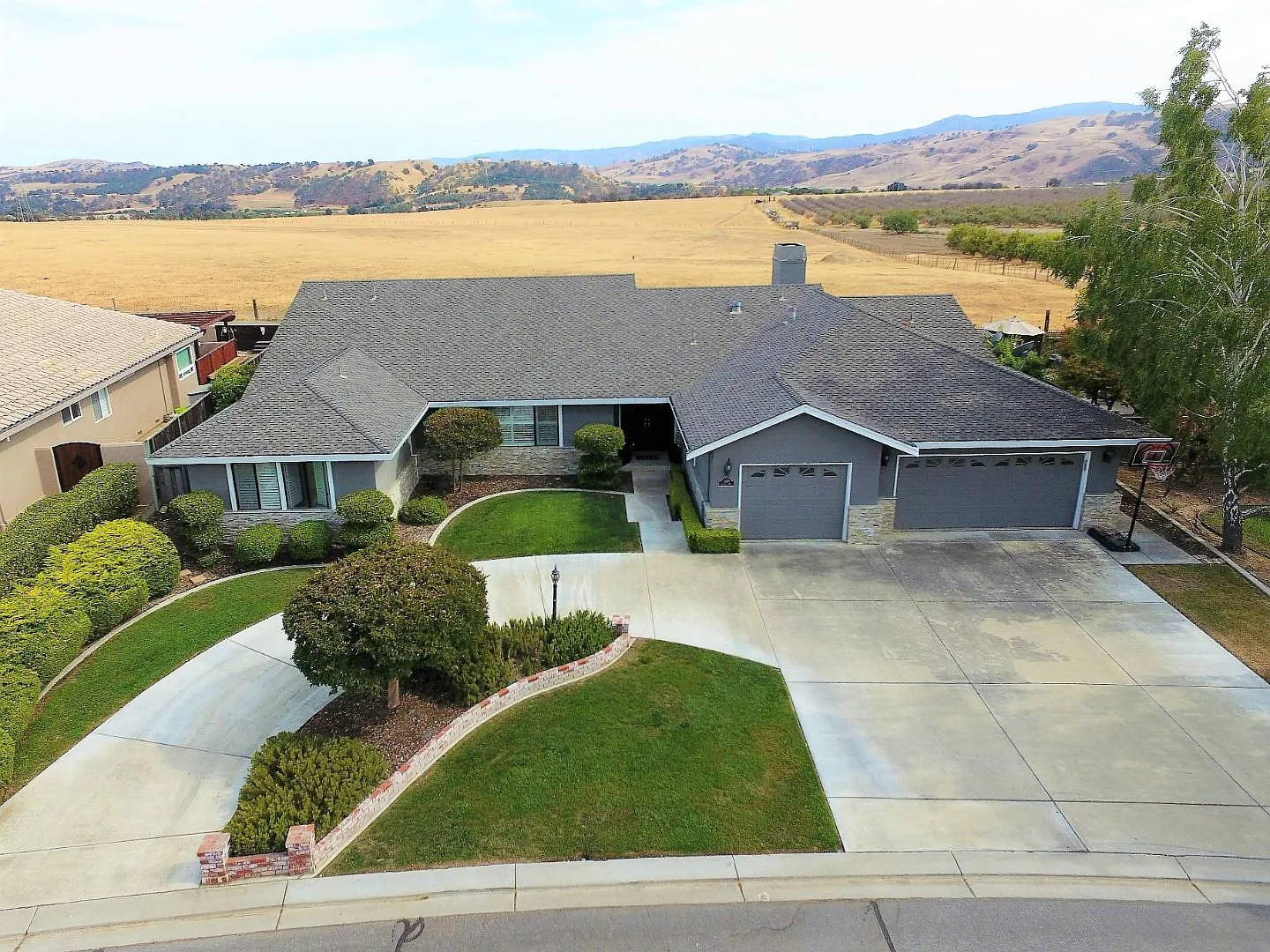 1320 Sonnys Way photo 1