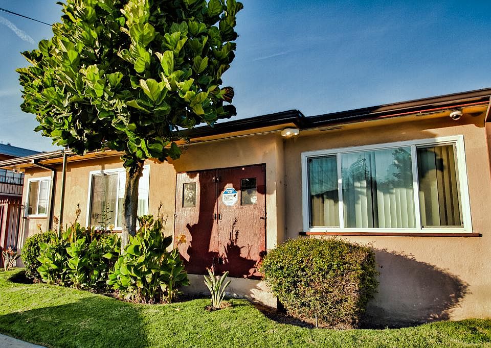 10941 California Ave, Lynwood, CA 90262 | Zillow