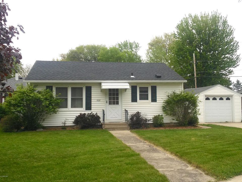 1st image of 602 Cherry Ave