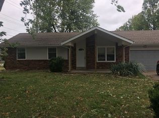 705 E Redwood St, Springfield, MO 65807