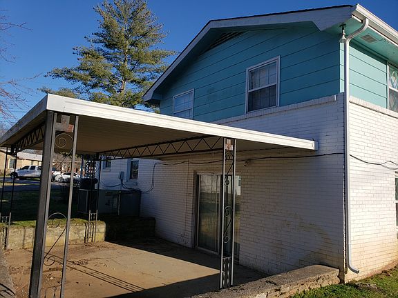 5th image of 3820 Crouch Dr