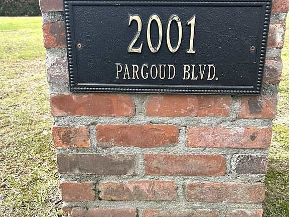 4th image of 2001 Pargoud Blvd