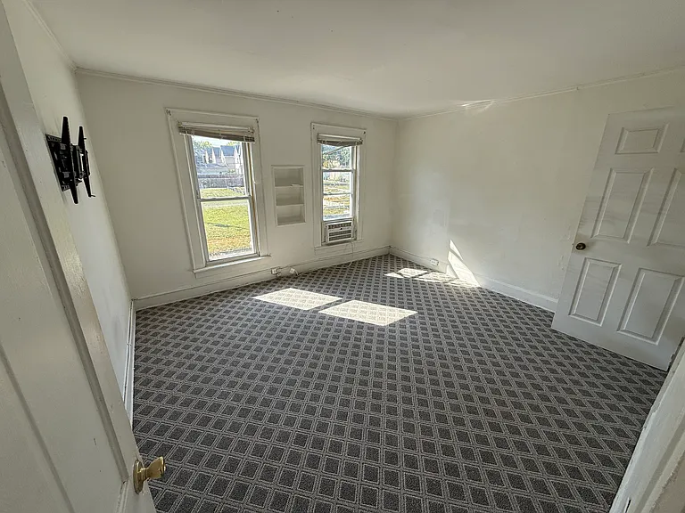 344 Loeffler Ave — Photo 11