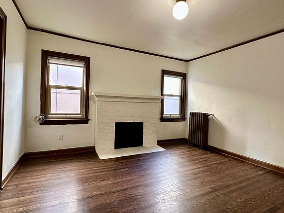 3rd image of 5234 University Way NE #304