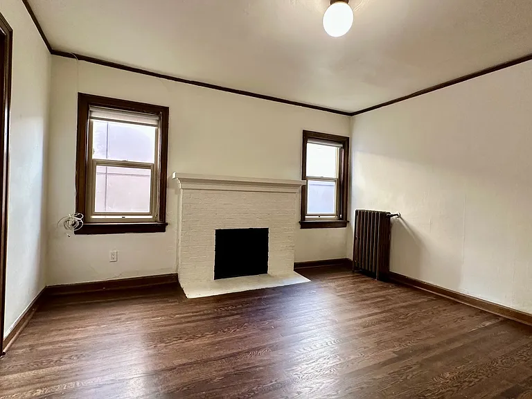 5234 University Way NE — Photo 6