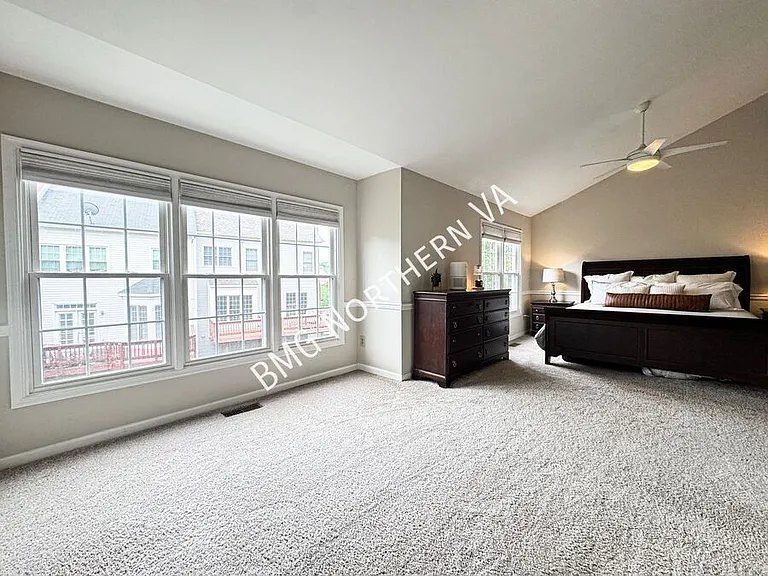 6600 Dunwich Way — Photo 18