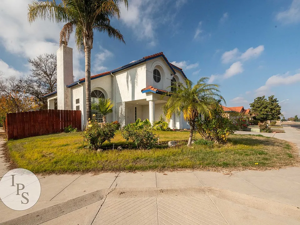 3676 Baron Ave