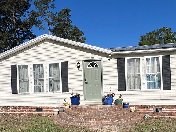 4th image of 586 Scuffletown Rd