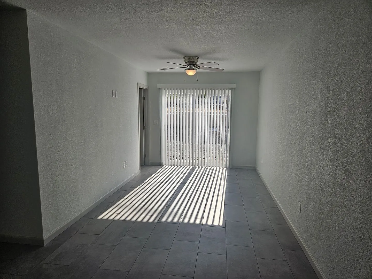 186 Palm Ave. — Photo 3
